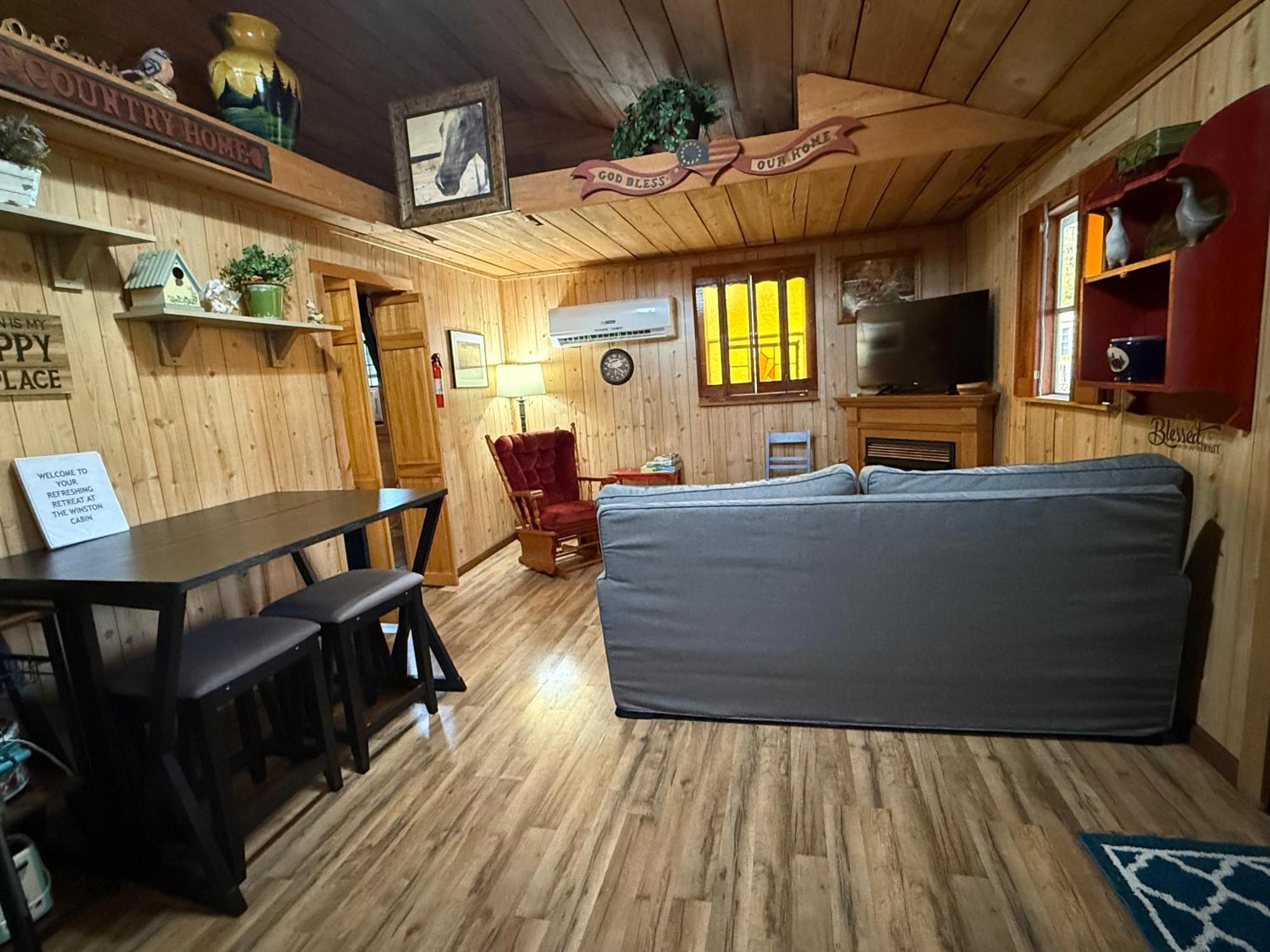 Cozy Cabin Walking Distance To Parkway! Pigeon Forge Exterior foto